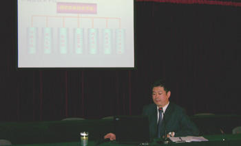 设计院京津项目技术部经理张秀广进行信号系统集成方案等内容培训
